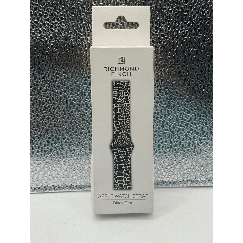Richmond & Finch Apple Watch Strap Black Croc 20mm Band
